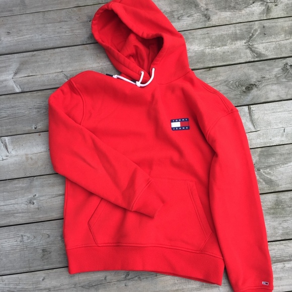 red hoodie tommy hilfiger